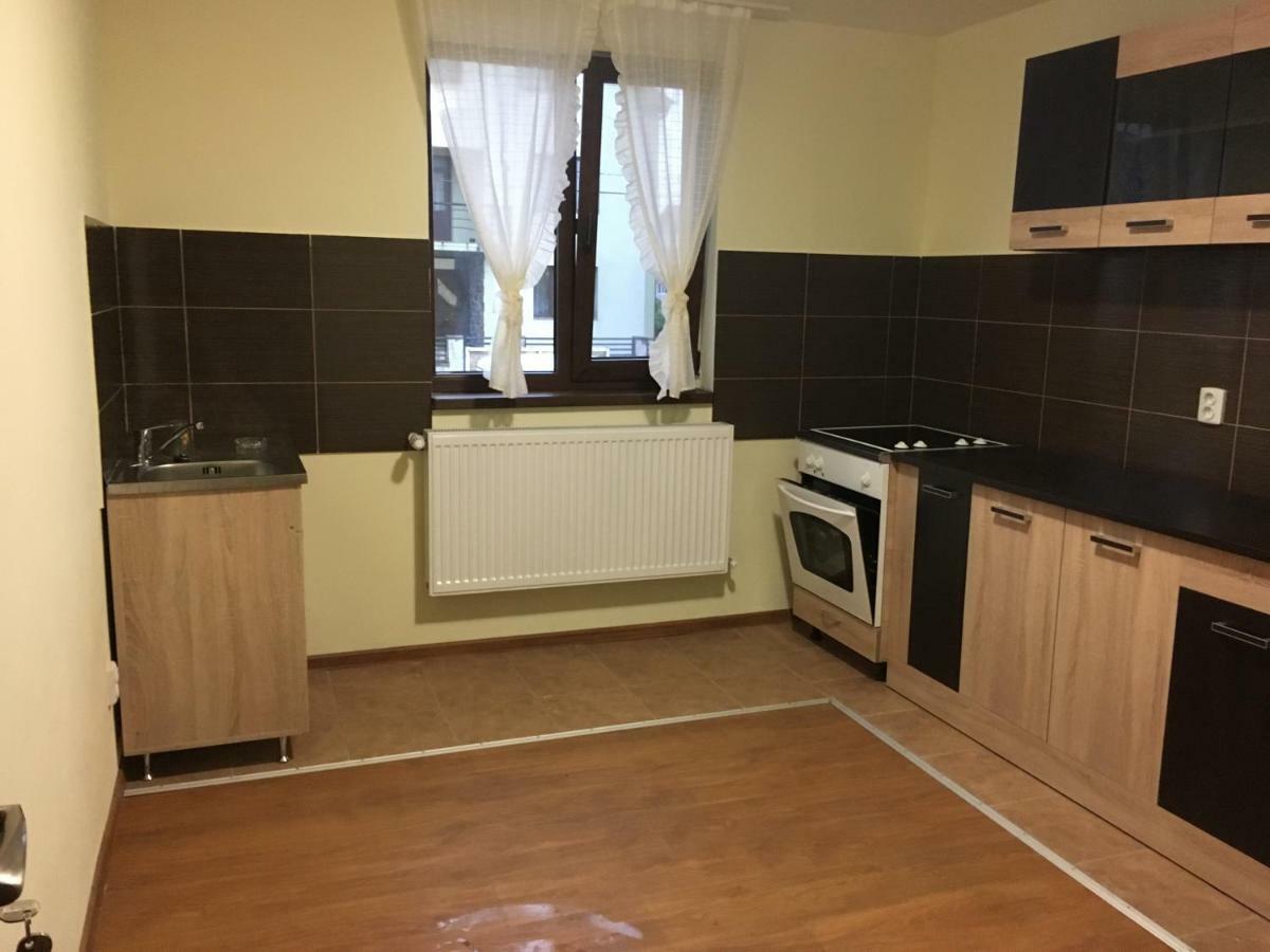 Casa In Zona Linistita, Campia Turzii Cîmpia Turzii Exterior foto