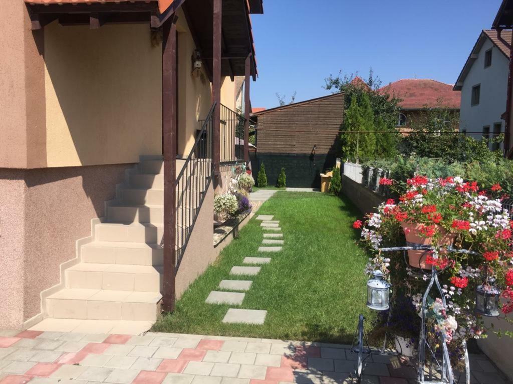Casa In Zona Linistita, Campia Turzii Cîmpia Turzii Exterior foto
